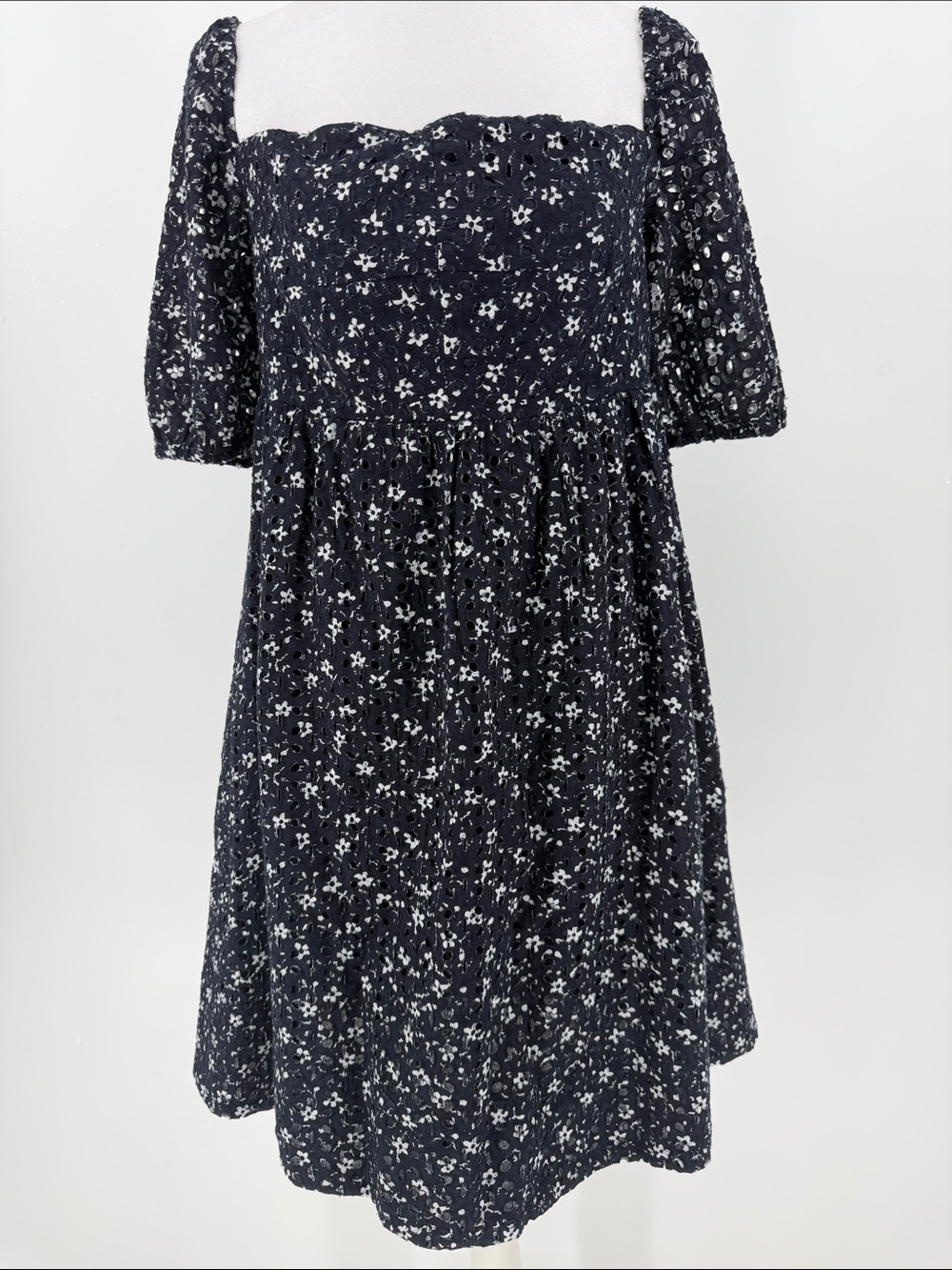 Maeve Anthropologie Floral Eyelet Mini Dress Size 6 Square Neck Puff Sleeve